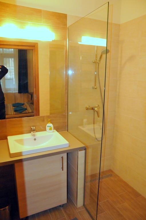 Frank & Fang Apartments Budapest Ngoại thất bức ảnh